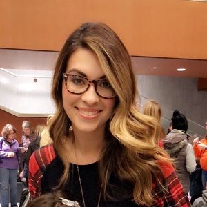 Meet your Posher, Clara